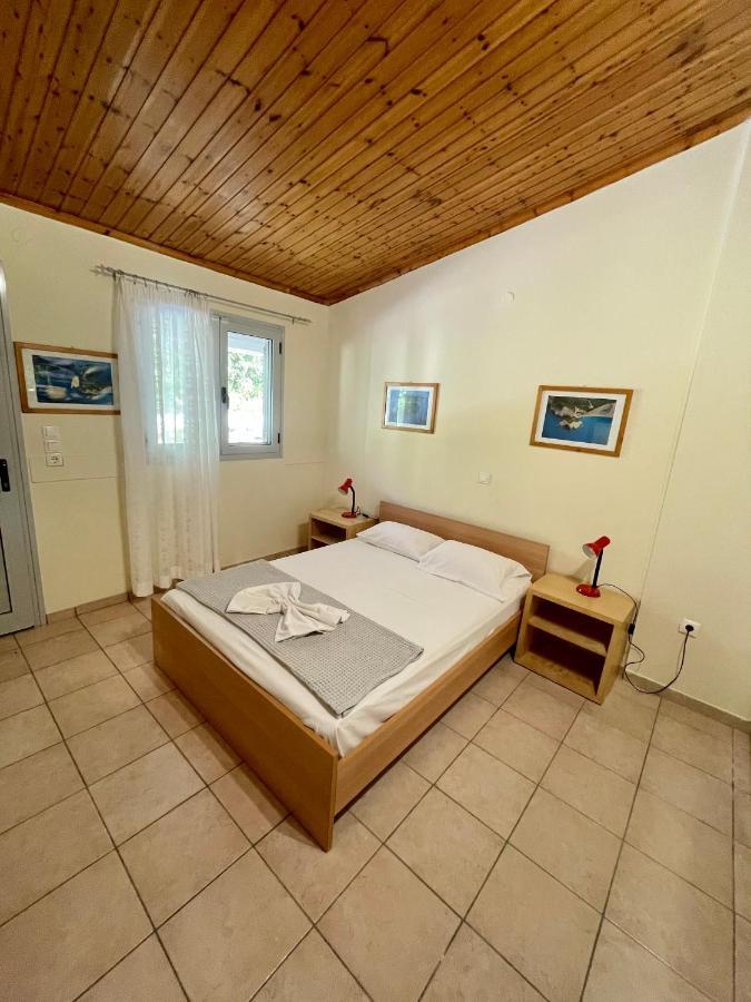 Matina Studios Nikiana Luaran gambar